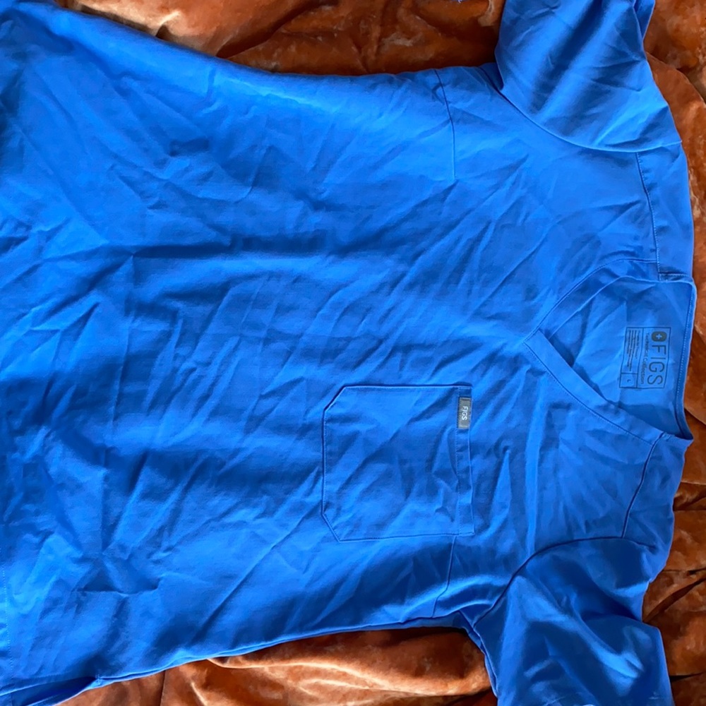 Figs one pocket ceil blue scrub top